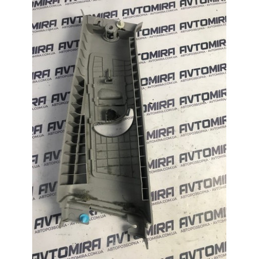 Обшивка середньої стійки верхня права 858402R000 Hyundai I30 2007-2011 858402R000